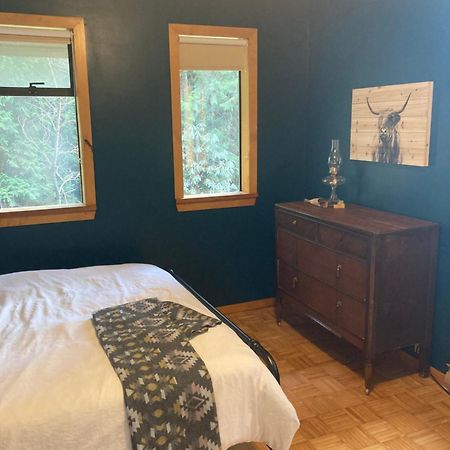 Forest Haven Hideaway Roberts Creek Exterior foto